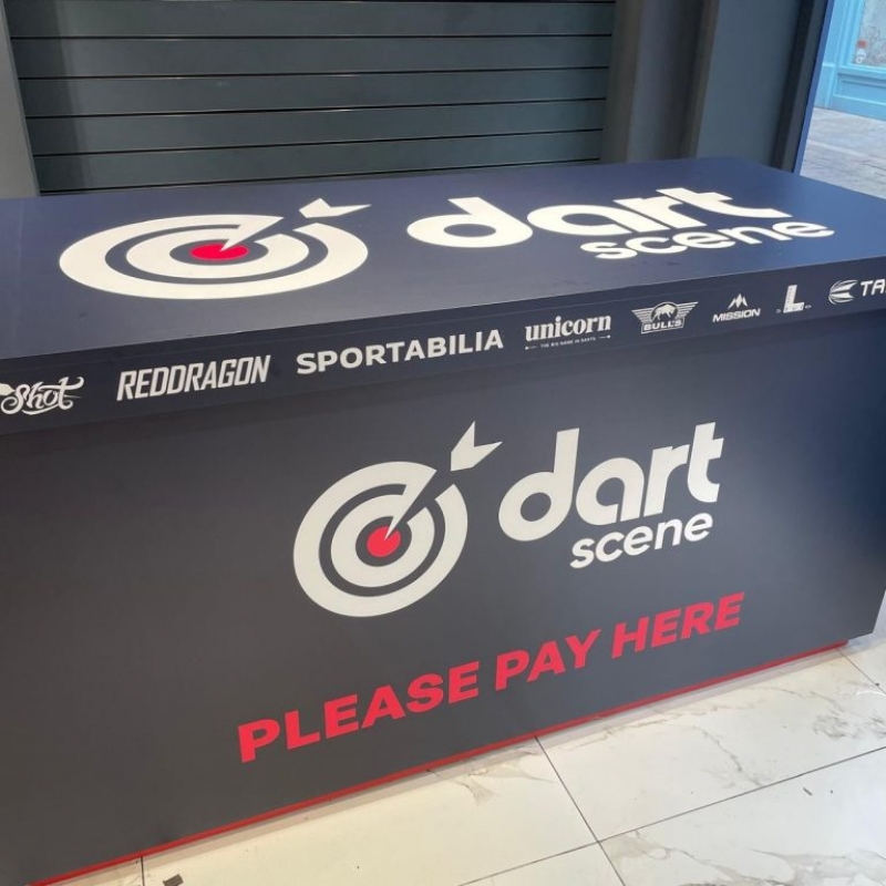 Dart Scene Desk